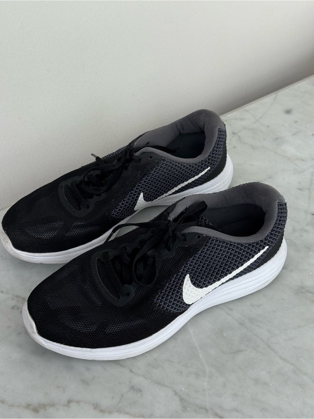 Nike Revolution 3 Black & White Running Shoes Women’s Athletic Sneakers Size 8W